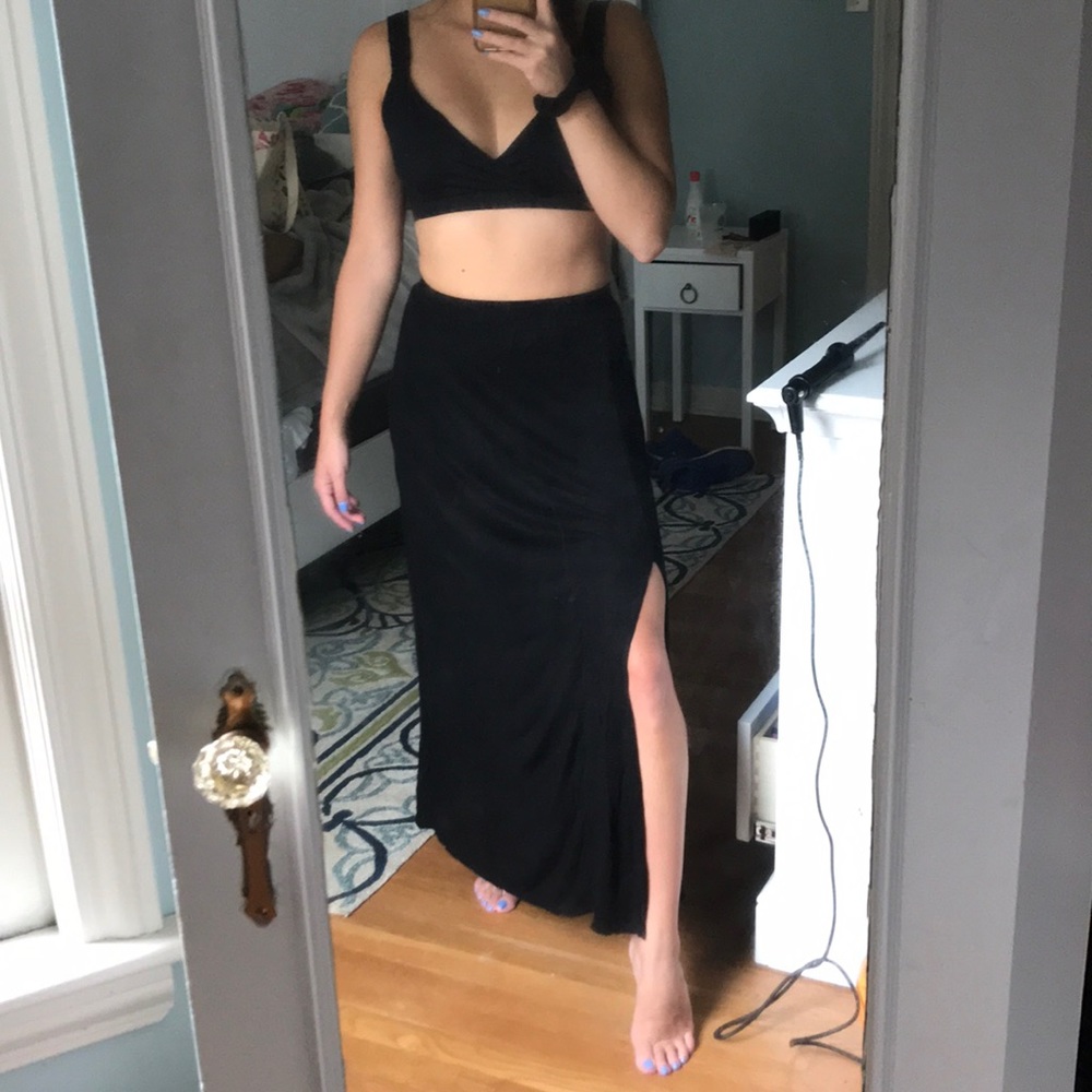 Maxi skirt with slit!! 🔥🔥